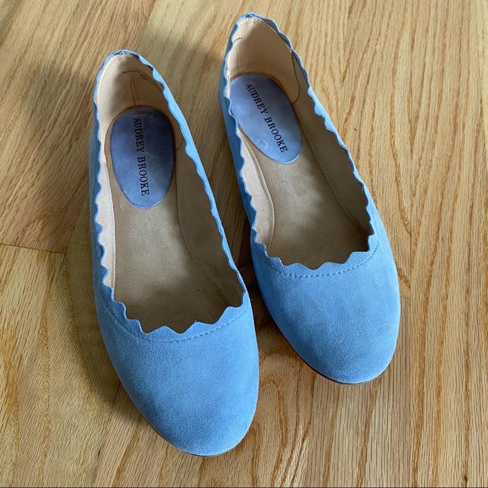 Audrey Brooke scalloped ballet flats Size 8